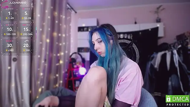 Snapshot of JustMeowGirl chatting on February 2026 04:21:01 AM JustMeowGirl online show from February 2026 04:21:01 AM