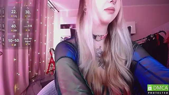 Snapshot of JustMeowGirl chatting on June 2026 05:13:01 AM JustMeowGirl online show from June 2026 05:13:01 AM