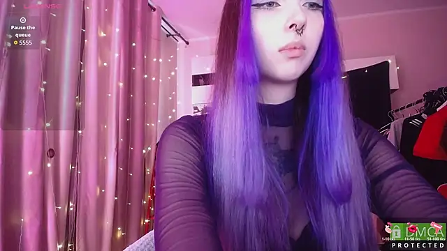 Snapshot of JustMeowGirl chatting on July 2026 04:44:02 AM JustMeowGirl online show from July 2026 04:44:02 AM