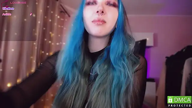 JustMeowGirl online show from December 2025 04:55:01 AM