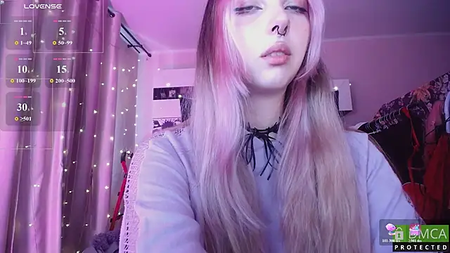 JustMeowGirl online show from May 2026 04:56:02 AM