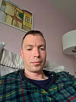 Snapshot of Schnubby1 chatting on May 2026 09:24:01 AM Schnubby1 online show from May 2026 09:24:01 AM