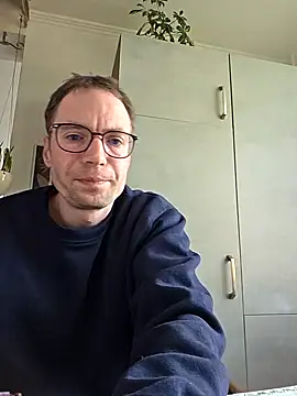 Schnubby1 online show from February 2025 02:21:01 PM