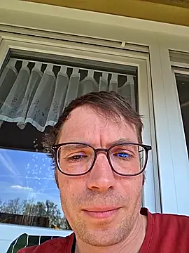Snapshot of Schnubby1 chatting on April 2026 10:43:02 AM Schnubby1 online show from April 2026 10:43:02 AM