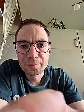 Schnubby1 online show from February 2025 01:00:02 PM