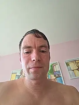 Schnubby1 online show from March 2026 01:44:01 PM