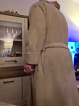 Schnubby1 online show from February 2026 04:49:01 PM