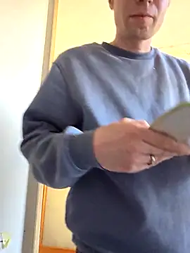 Schnubby1 online show from March 2026 03:16:02 PM