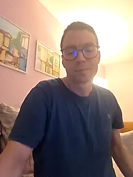 Schnubby1 online show from February 2026 04:58:02 PM