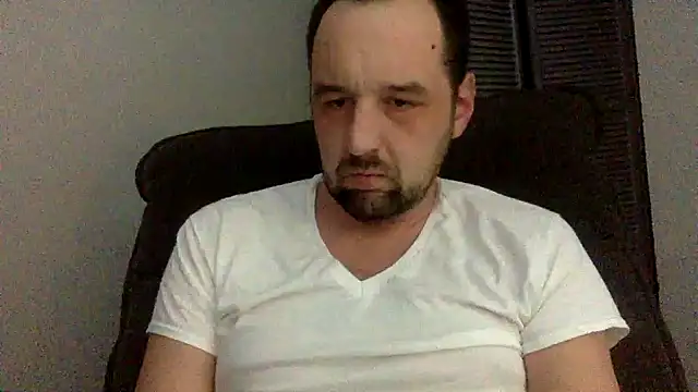 Snapshot of Kink_Master_Daddy chatting on May 2026 02:36:01 AM Kink Master Daddy online show from May 2026 02:36:01 AM
