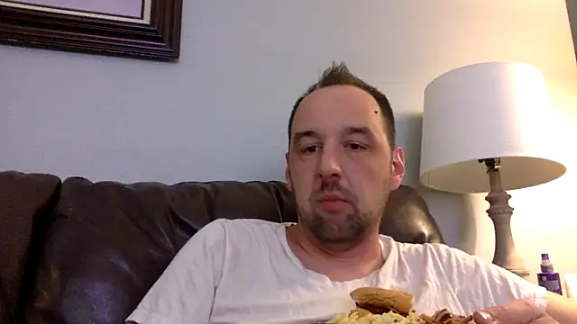 Snapshot of Kink_Master_Daddy chatting on June 2026 12:00:01 AM Kink Master Daddy online show from June 2026 12:00:01 AM