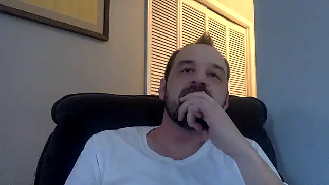 Snapshot of Kink_Master_Daddy chatting on April 2026 12:59:02 AM Kink Master Daddy online show from April 2026 12:59:02 AM