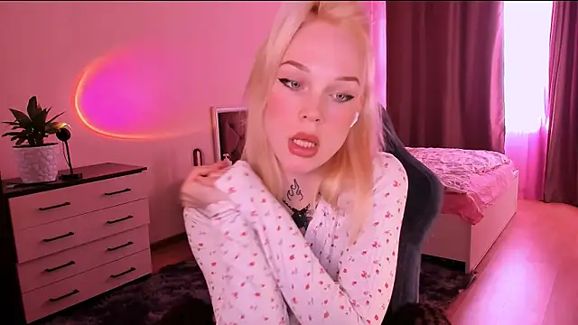 Polusladkoye online show from April 2026 03:49:01 PM