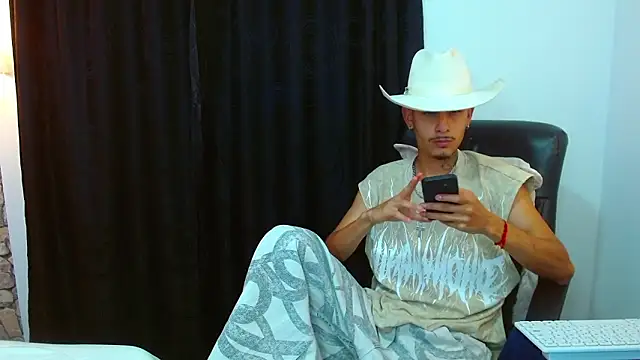 Bastiaan 28 online show from March 2026 02:59:02 AM