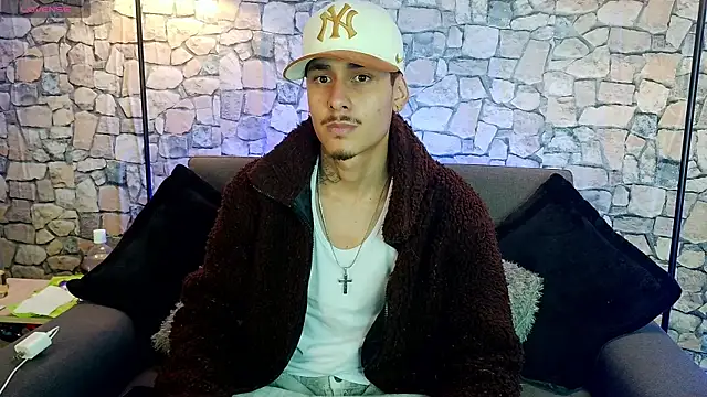 Bastiaan 28 online show from November 2025 04:16:02 AM