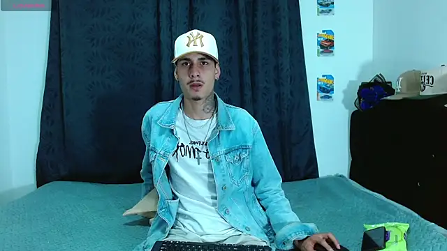 Bastiaan 28 online show from November 2025 03:34:01 AM