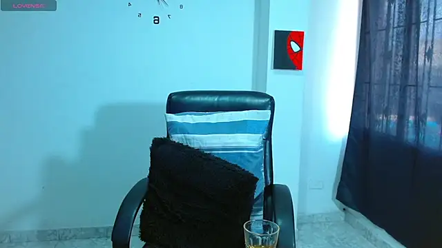 Bastiaan 28 online show from September 2025 06:57:02 PM