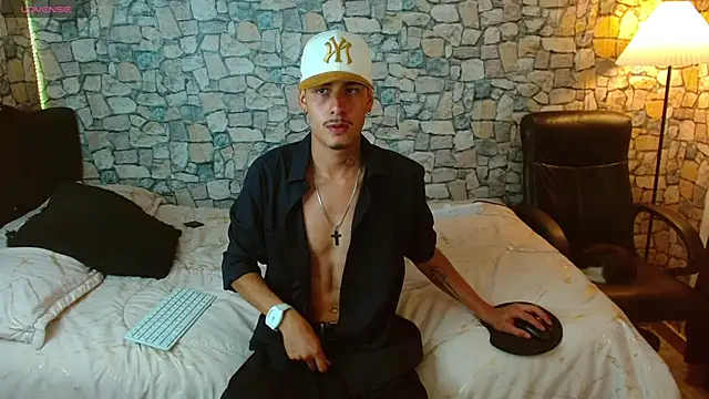 Bastiaan 28 online show from February 2026 09:37:01 PM