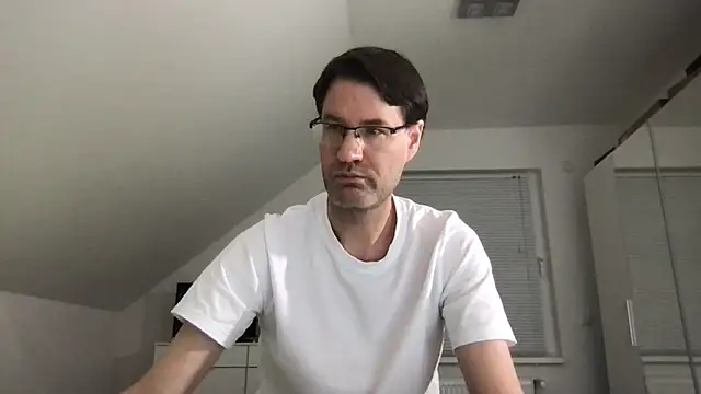 zxzx cam1 online show from March 2025 04:04:01 PM