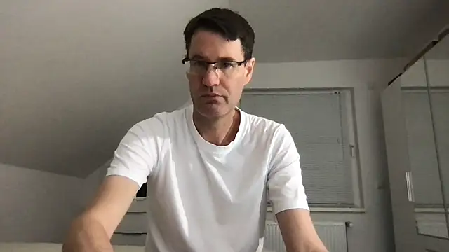 zxzx cam1 online show from November 2025 06:33:01 PM