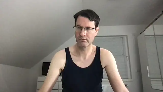 zxzx cam1 online show from February 2025 05:15:02 PM