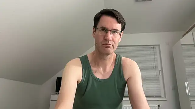 zxzx cam1 online show from April 2026 08:59:01 PM