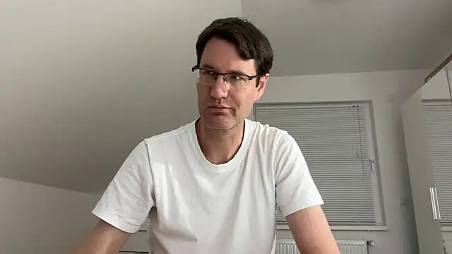 zxzx cam1 online show from April 2026 03:40:01 PM