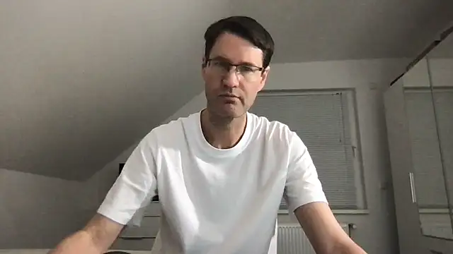 zxzx cam1 online show from February 2025 04:43:02 PM