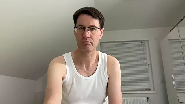 zxzx cam1 online show from March 2026 06:24:01 PM