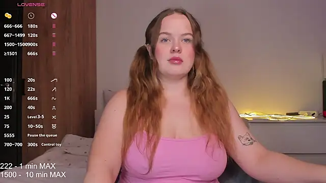 Snapshot of HANNA_MONTANAS chatting on October 2025 04:28:01 PM HANNA MONTANAS online show from October 2025 04:28:01 PM