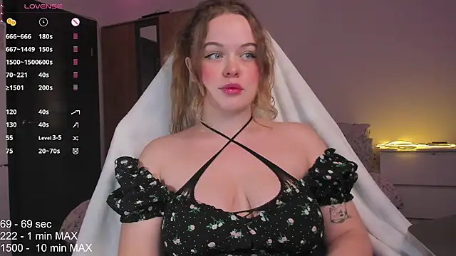 Snapshot of HANNA_MONTANAS chatting on November 2025 05:27:01 PM HANNA MONTANAS online show from November 2025 05:27:01 PM