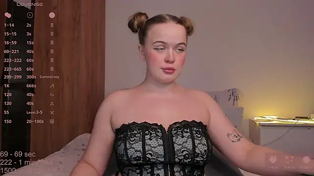 Snapshot of HANNA_MONTANAS chatting on November 2025 09:40:02 PM HANNA MONTANAS online show from November 2025 09:40:02 PM