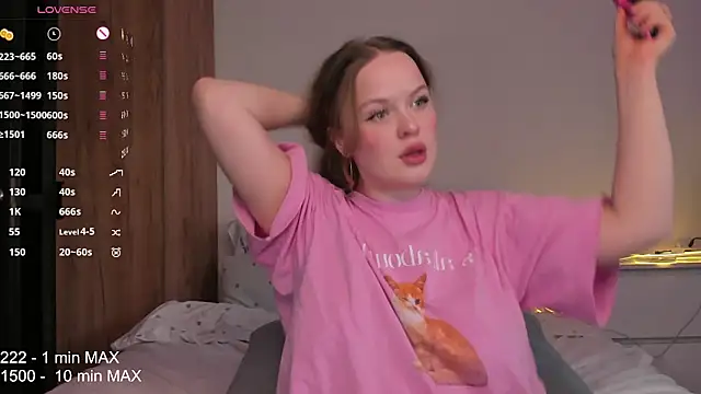 HANNA MONTANAS online show from October 2025 01:34:02 PM