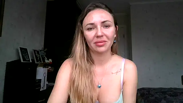 AngelinaLove28 online show from November 2025 07:08:01 AM