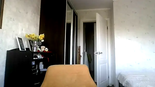 AngelinaLove28 online show from April 2026 06:48:02 AM