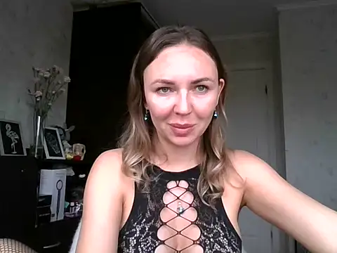 AngelinaLove28 online show from October 2025 06:26:02 AM