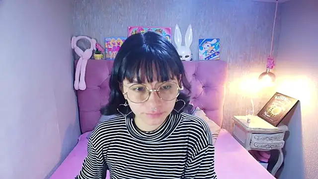 charlottemoonxz online show from February 2026 06:51:02 PM
