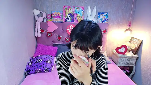 charlottemoonxz online show from February 2026 07:02:02 PM