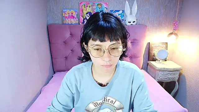 charlottemoonxz online show from March 2026 06:43:01 PM