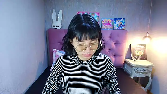 charlottemoonxz online show from June 2026 06:02:02 PM