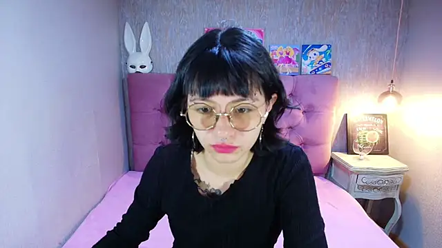 charlottemoonxz online show from June 2026 05:12:02 PM