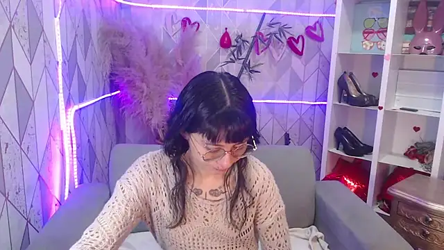 charlottemoonxz online show from September 2025 03:29:01 PM