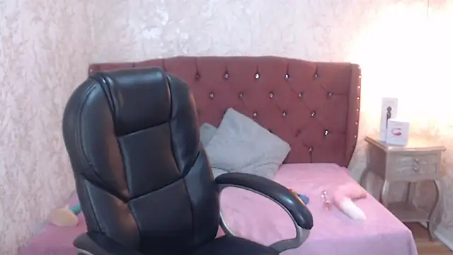 charlottemoonxz online show from March 2025 08:54:02 PM