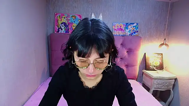 charlottemoonxz online show from July 2026 05:47:01 PM