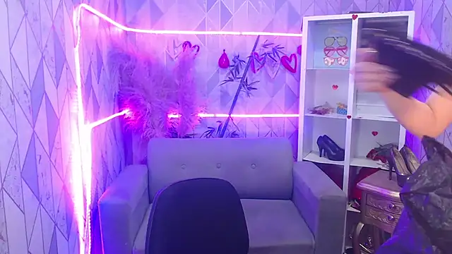 charlottemoonxz online show from October 2025 04:42:02 PM