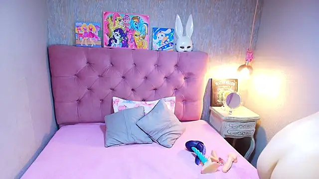 charlottemoonxz online show from March 2026 01:12:01 PM