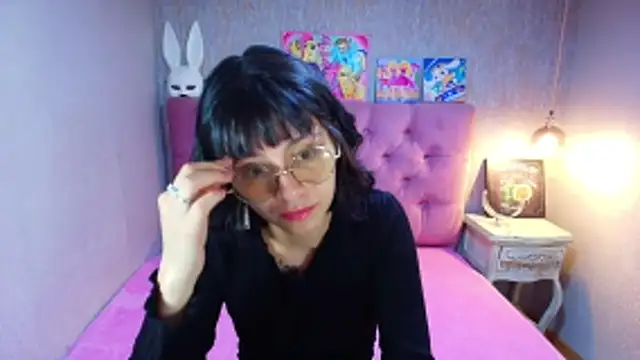 charlottemoonxz online show from June 2026 05:43:02 PM