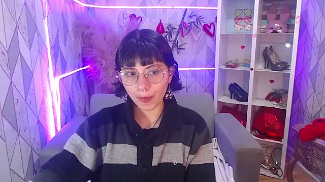 charlottemoonxz online show from October 2025 07:59:01 PM