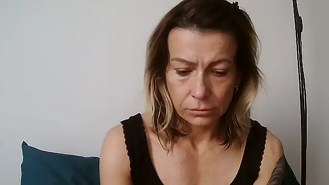 Snapshot of anechka1 chatting on April 2026 11:29:02 AM anechka1 online show from April 2026 11:29:02 AM