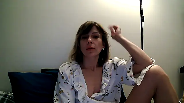 anechka1 online show from February 2026 03:03:01 AM